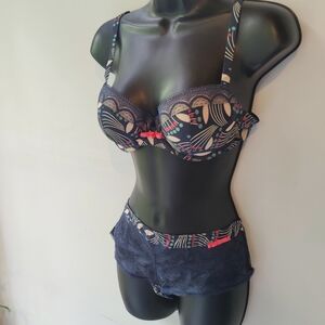 Lou Paris Women's Bra And Panty Set 34 B